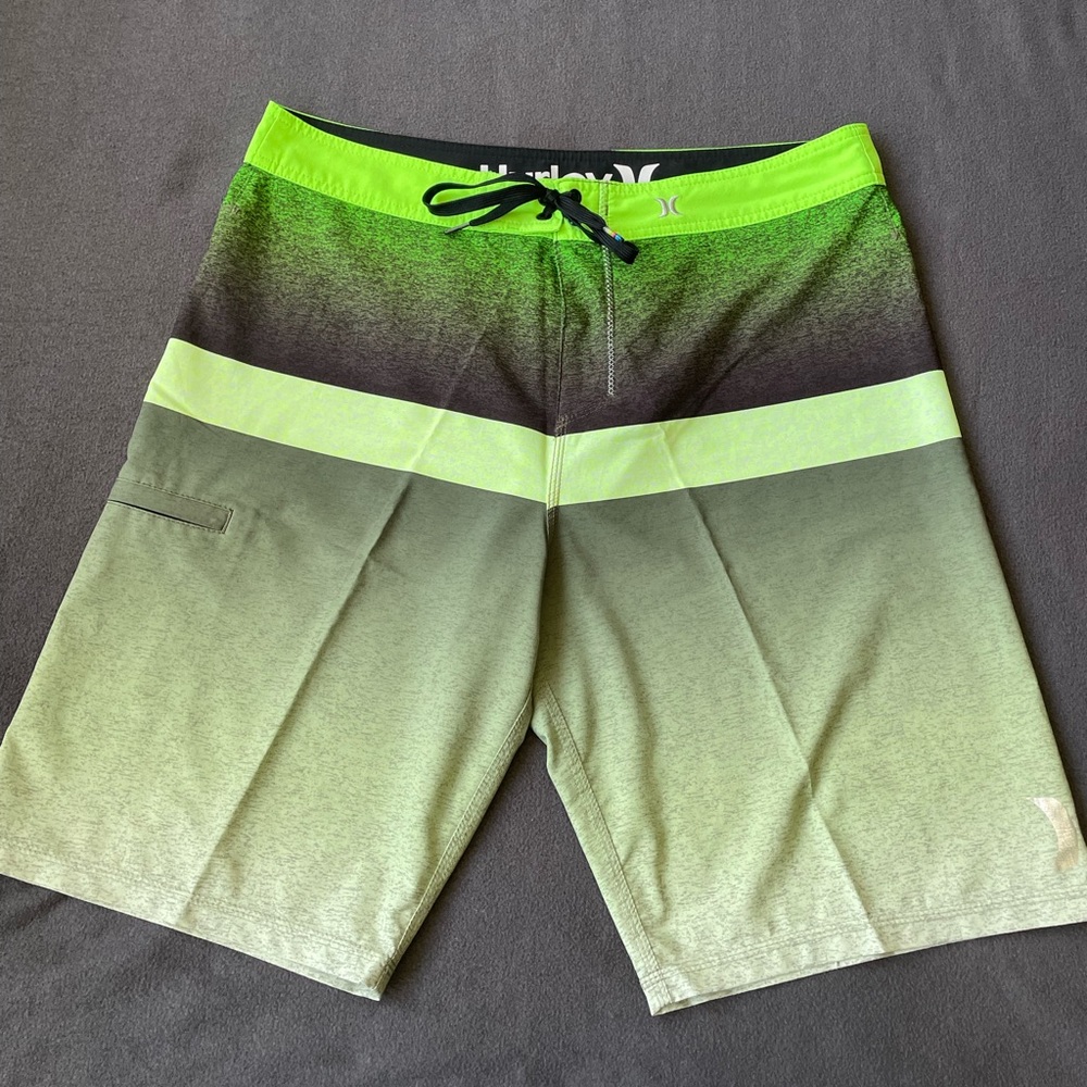 Hurley boardshorts